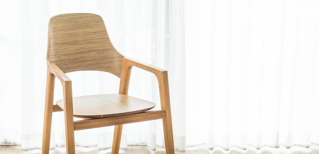 Bring liveliness to beige in this family-friend...